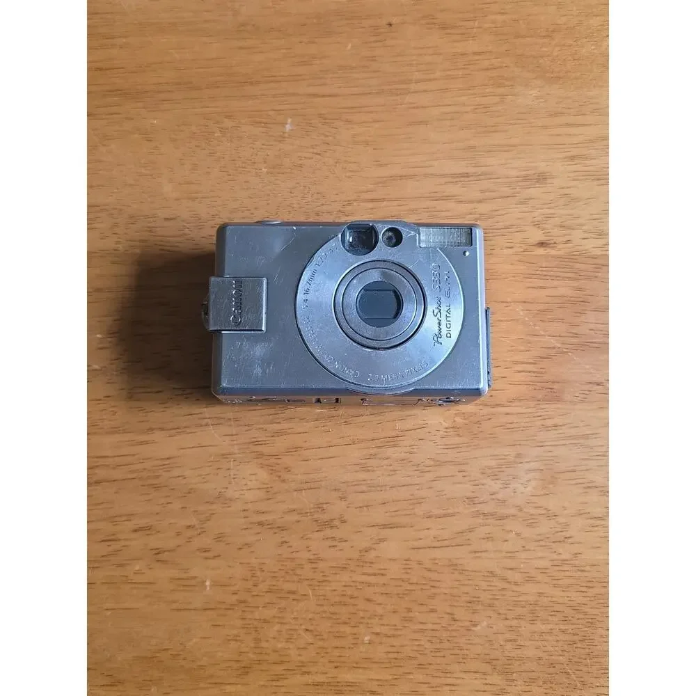 Canon PowerShot ELPH S330 2.0MP Digital Camera, Box, Manuals, No Battery - NICE!
